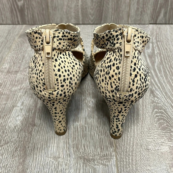 LifeStride Giovanna 2 Cheetah Pumps 7 - Picture 4 of 16